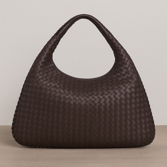 Bottega Veneta Large Veneta Intrecciato Nappa Hobo (2012-2014) - Picture 2 of 12